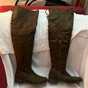 Thigh high boots brand new